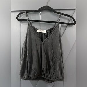 Black cropped tank